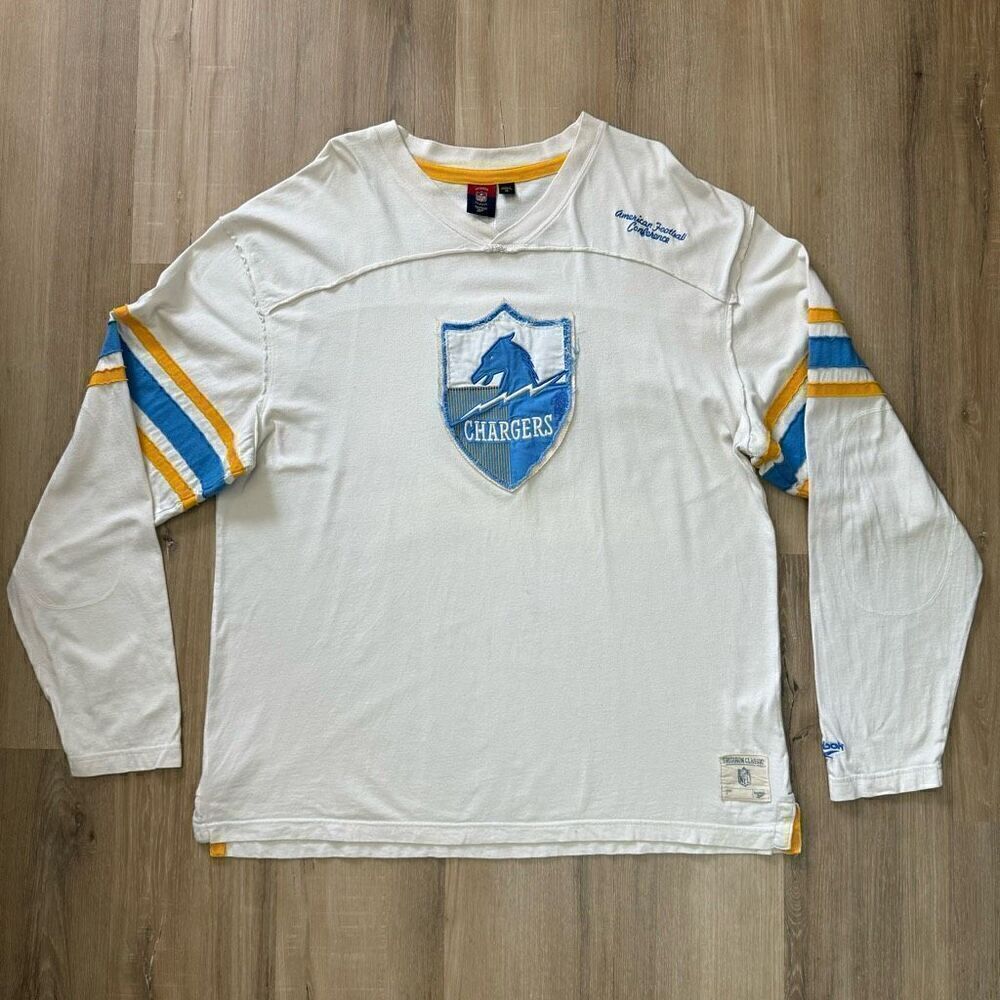 NFL Gridiron Classics Men's XL Los Angeles Chargers Football Long Sleeve Tee